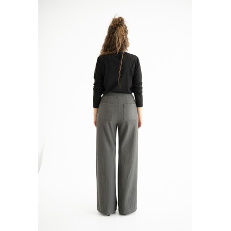 Juoda trikotažo palaidinė